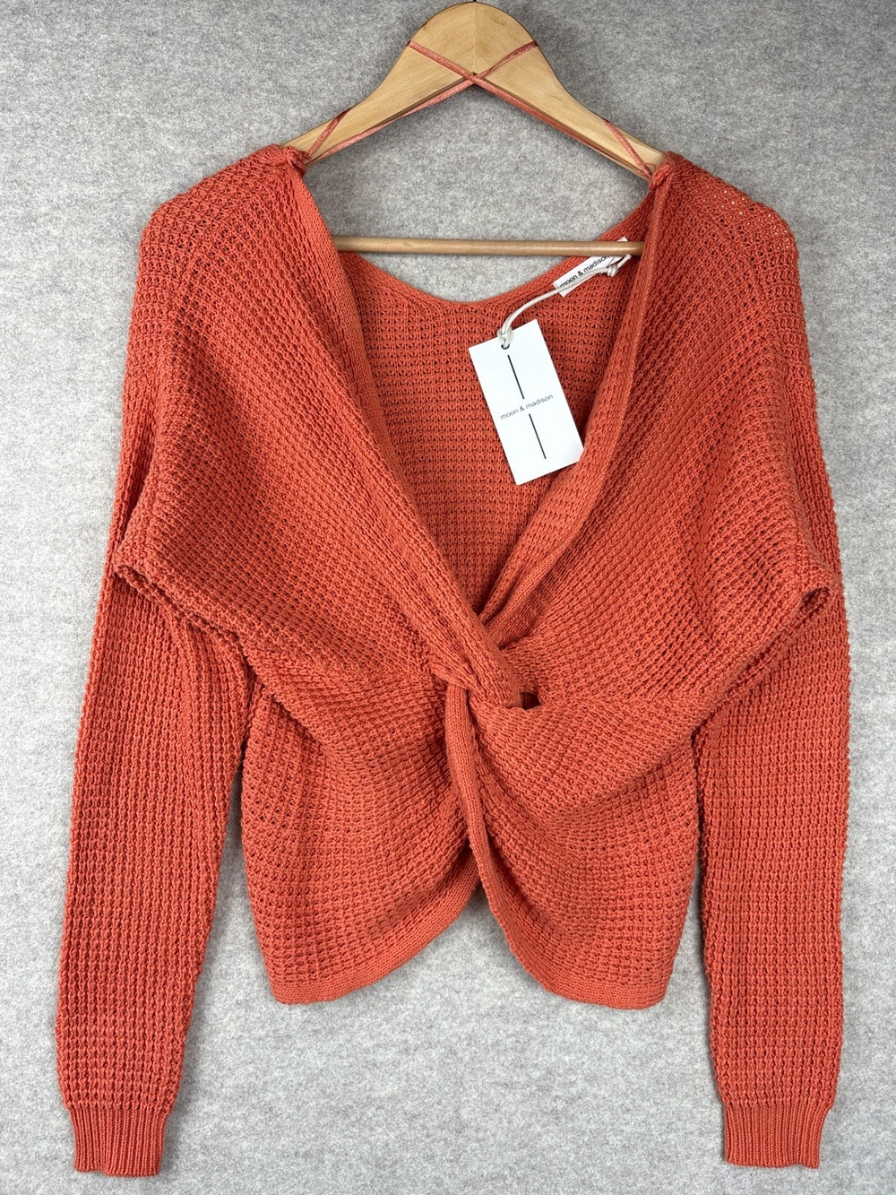 Moon & Madison NWT Front Twist Waffle Knit Sweater Terracotta Rust XS